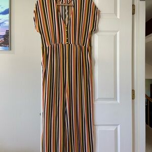 Madewell Yellow Green Buttoned Jumpsuit with a Zippered Back
Size 10